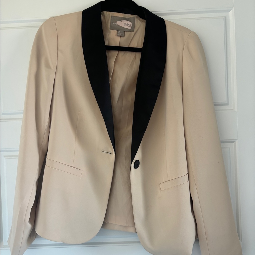 Cream & black Blazer, Size Small, Forever 21